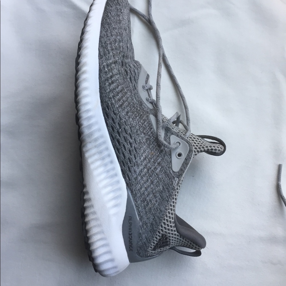 Adidas Alphabounce running shoe